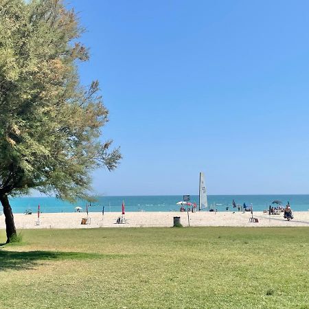 Punto Di Osservazione Lido di Fermo Dış mekan fotoğraf